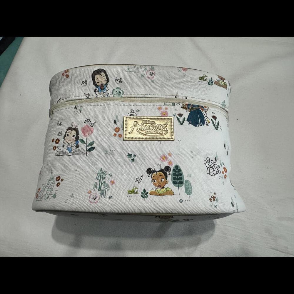 Disney Princesses Cosmetic Bag with Unique Character Designs